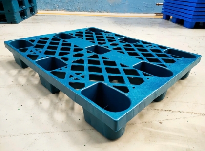 pallet-nhua-de-ke-hang-hoa-gia-si-tai-hcm-nhua-ngoc-loan